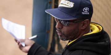 José Alguacil, reaccionó a las críticas por el toque de bola de Wilfredo Tovar