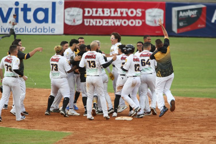 Celebración - Leones del Caracas