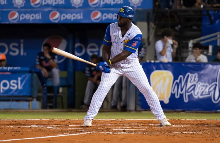Magallanes dejó en el terreno a Caribes