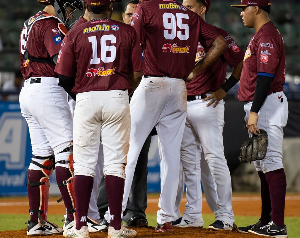 Magallanes derrotó a las Águilas en Valencia