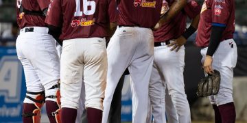 Magallanes derrotó a las Águilas en Valencia