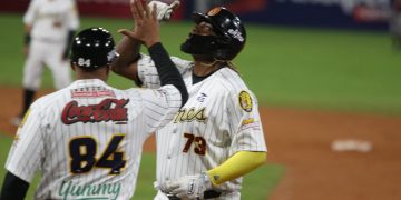 Leones-victoriosos-beisbol