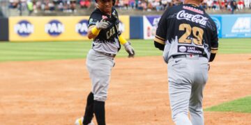 Caracas le dio la vuelta a La Guaira en el noveno