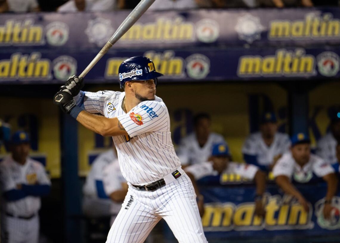 Magallanes consigue su primera victoria