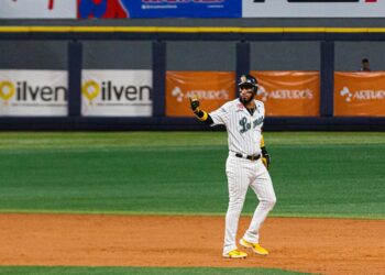 Caracas sigue intratable y barre al Cardenales en casa