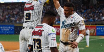 Leones asalta la punta al derrotar al Cardenales en casa