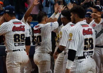 Caracas sigue imparable y derrota por tercera vez seguida a los Tigres