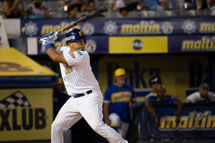 Magallanes ganó festival de batazos a los Tigres