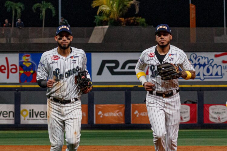 Leones cae en extrainning con Bravos