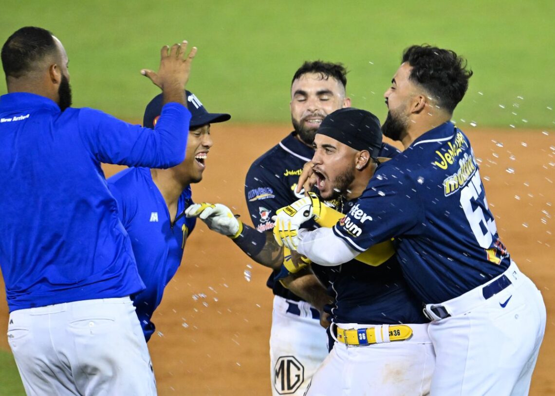Caribes 2, Magallanes 3
