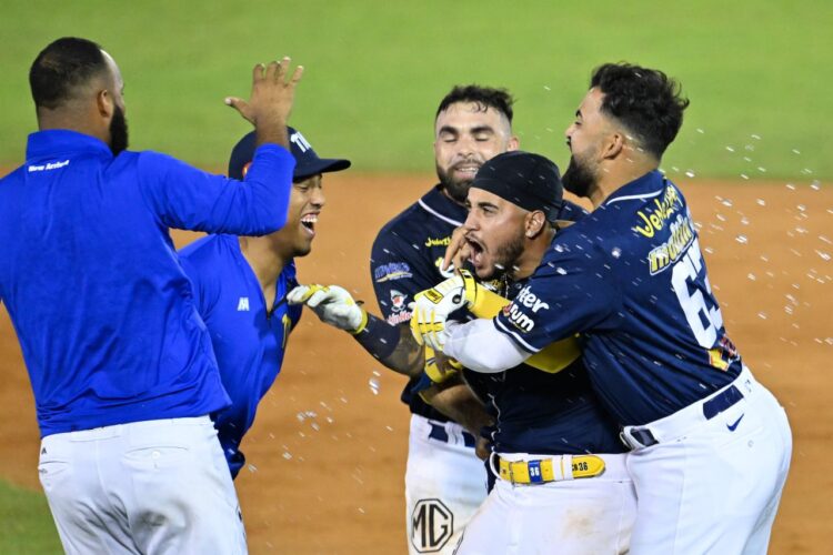 Caribes 2, Magallanes 3
