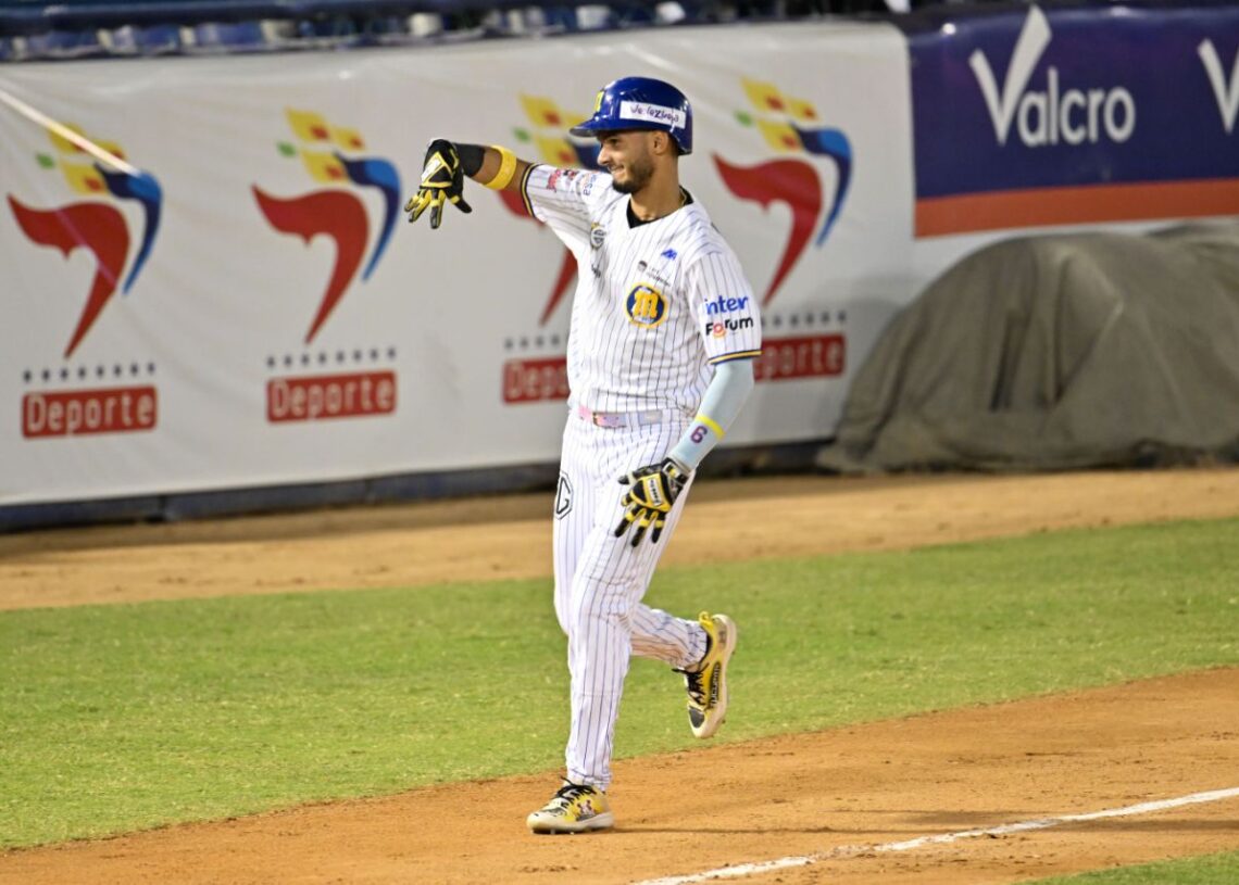 Magallanes 9, Zulia 8