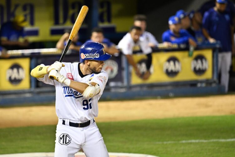 Magallanes 4, Caracas 3