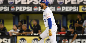 Caracas 9, Magallanes 12