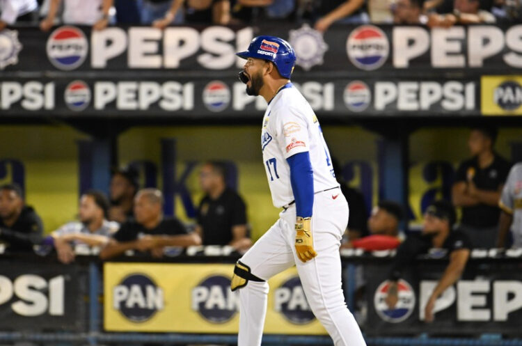 Caracas 9, Magallanes 12