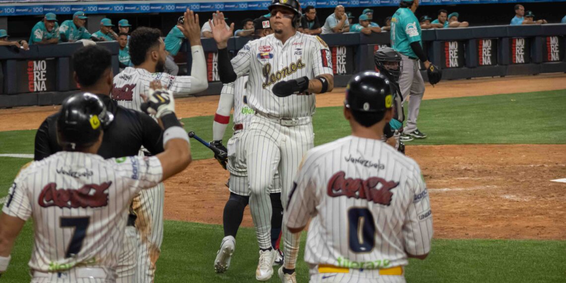 Caracas 3, La Guaira 0