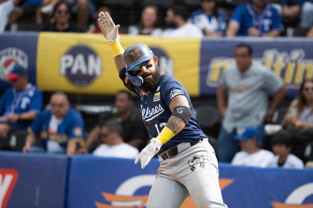 Rougned Odor celebra jonron con los Navegantes del Magallanes 2025-2026