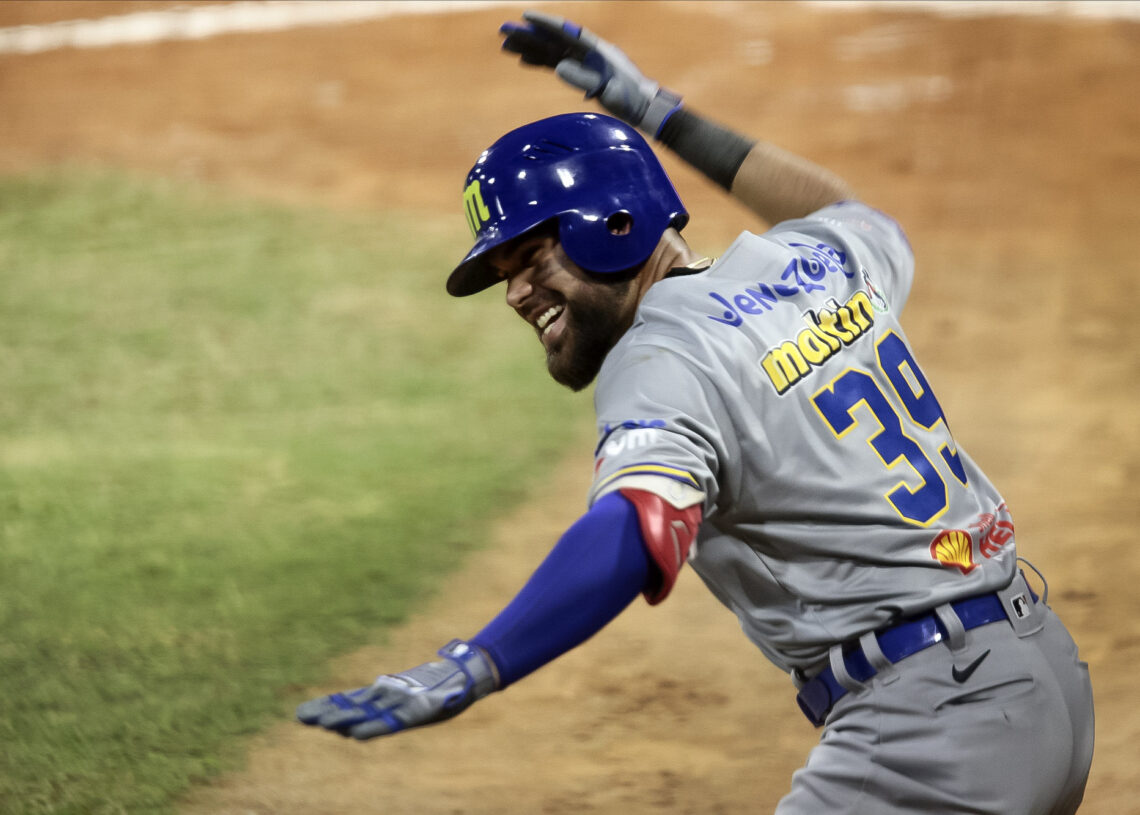 Renato Nuñez conecta dos grand slam ante Bravos de Margarita
